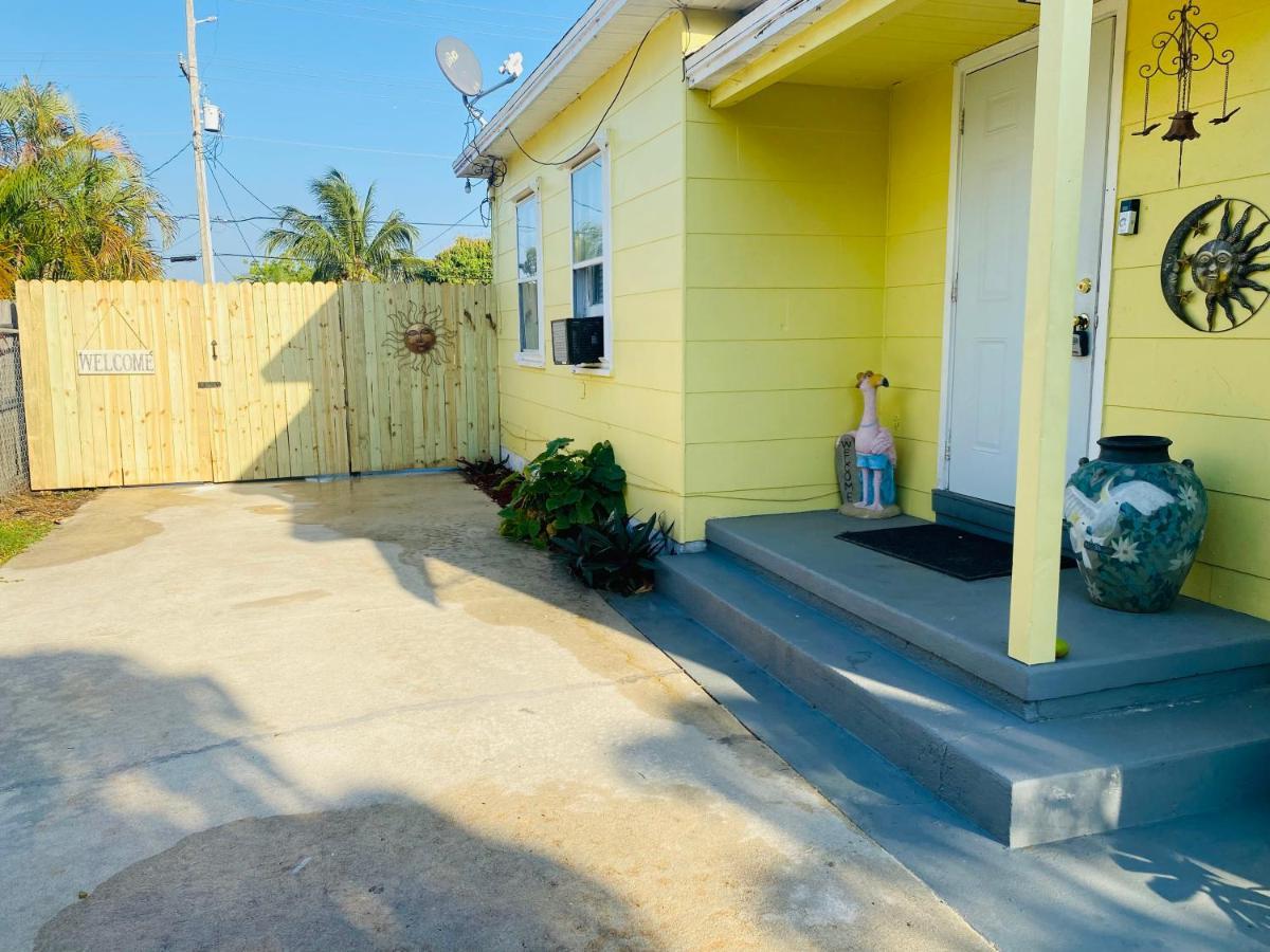 5 Min To Beach Large Living Room Fenced Backyard Bbq Firepit Driveway Boat Parking ليك وورث المظهر الخارجي الصورة